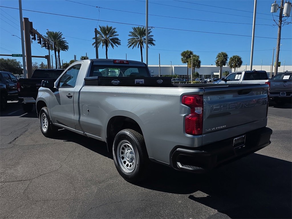 Used 2025 Chevrolet Silverado 1500 W/T image 4