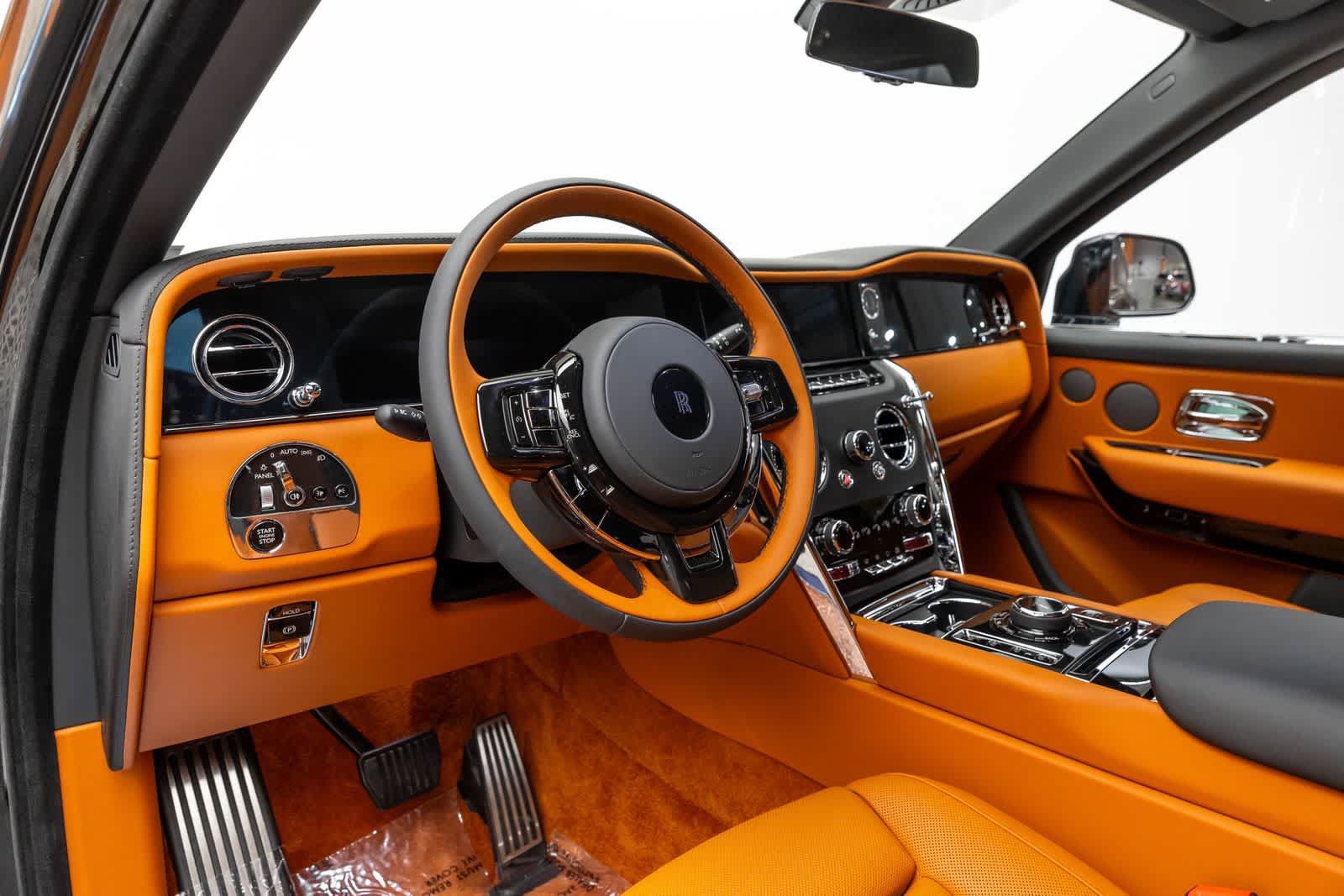 New 2026 Rolls-Royce Cullinan AWD/4WD image 15