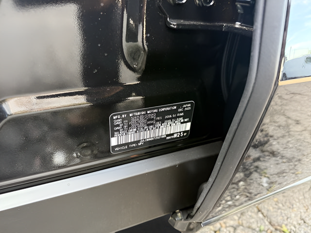 New 2026 Mitsubishi Outlander SEL FWD image 35