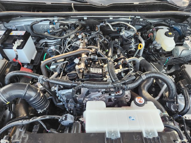 Certified 2025 Toyota 4Runner SR5 AWD/4WD image 26