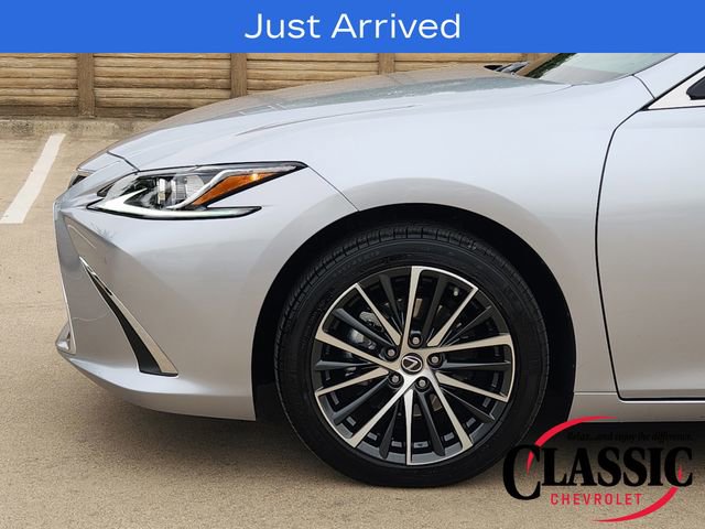 Used 2025 Lexus ES 350 w/ Premium Package FWD image 19