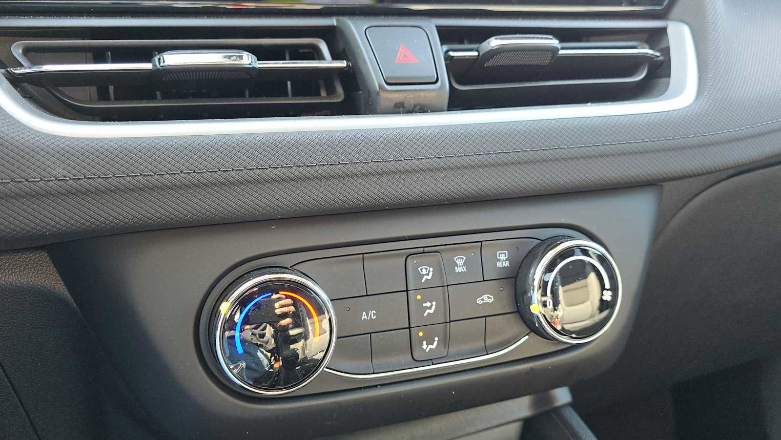 Used 2026 Chevrolet TrailBlazer LS w/ LS Convenience Package AWD/4WD image 33