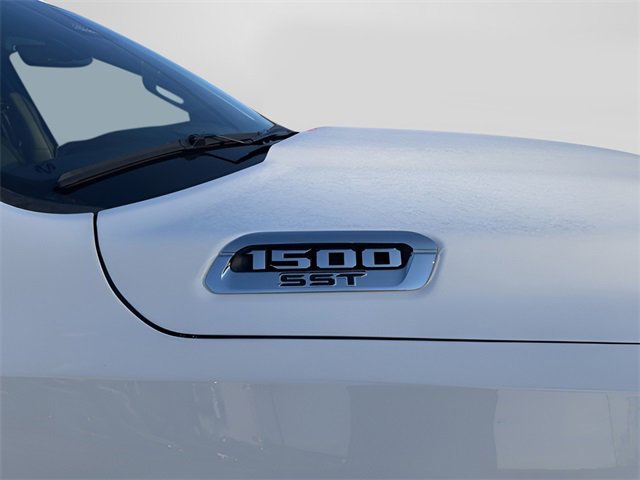 Used 2025 RAM 1500 Laramie image 4