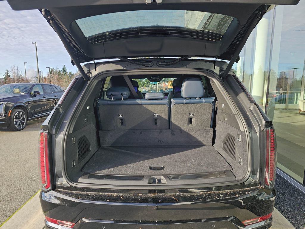 New 2025 Cadillac Escalade IQ Sport 2 image 17