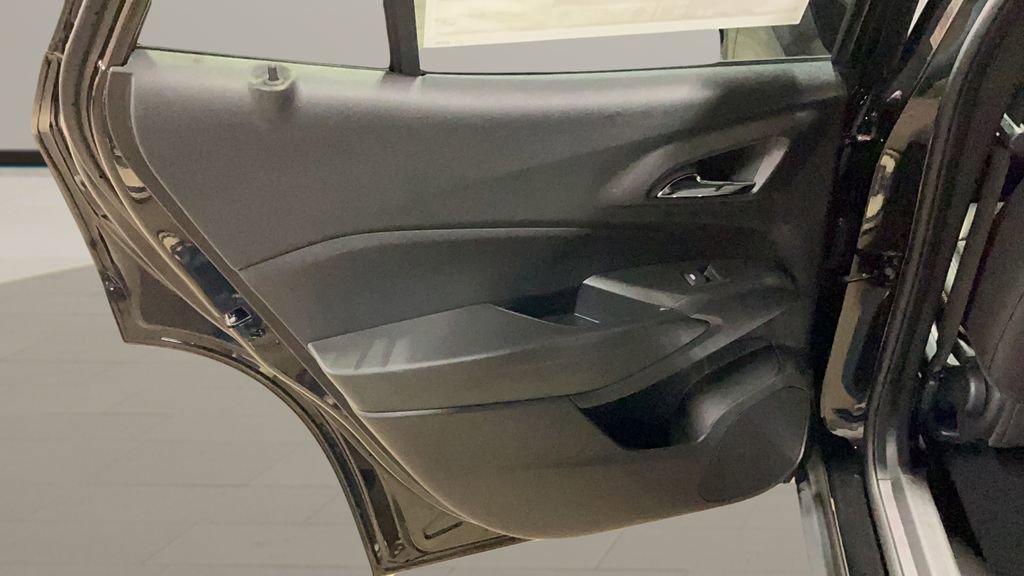 New 2026 Chevrolet Trax LT image 15