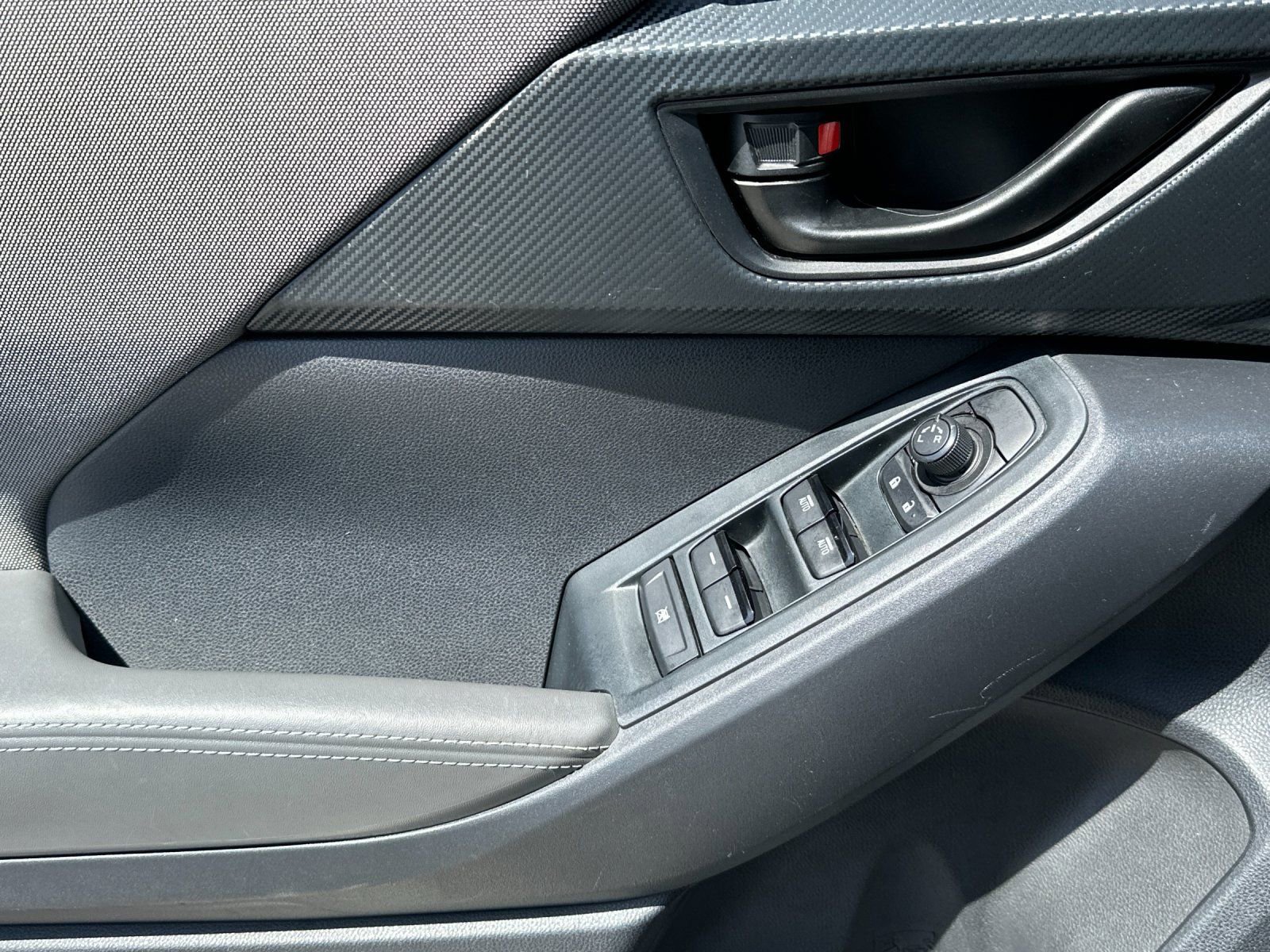 Used 2024 Subaru Crosstrek 2.0i Premium image 11