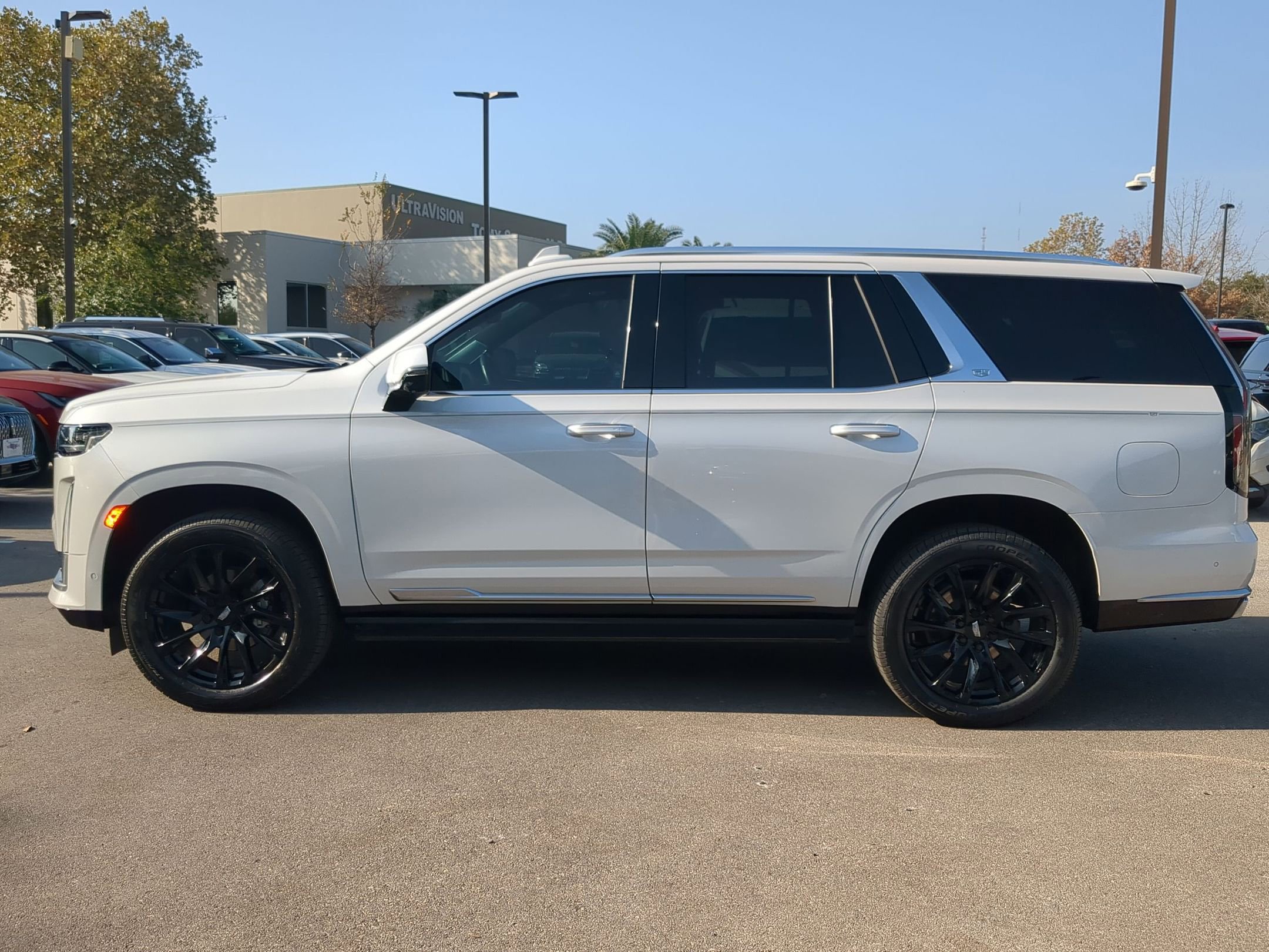 Used 2021 Cadillac Escalade Premium Luxury Platinum w/ LPO, Floor Liner Package image 6