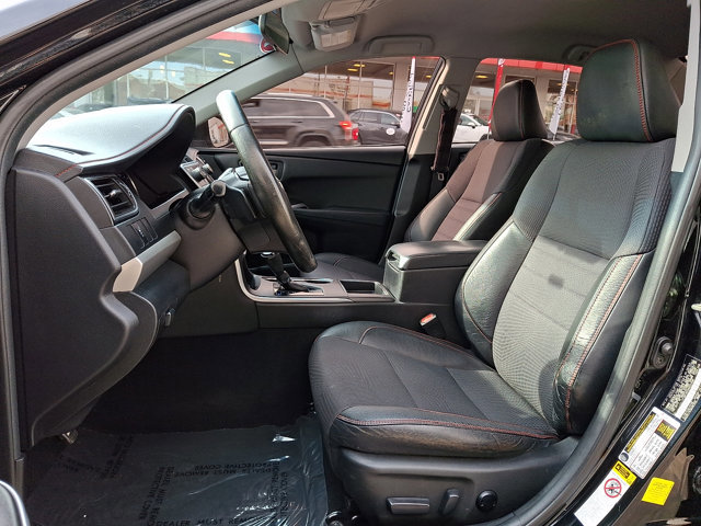 Used 2016 Toyota Camry SE FWD image 13