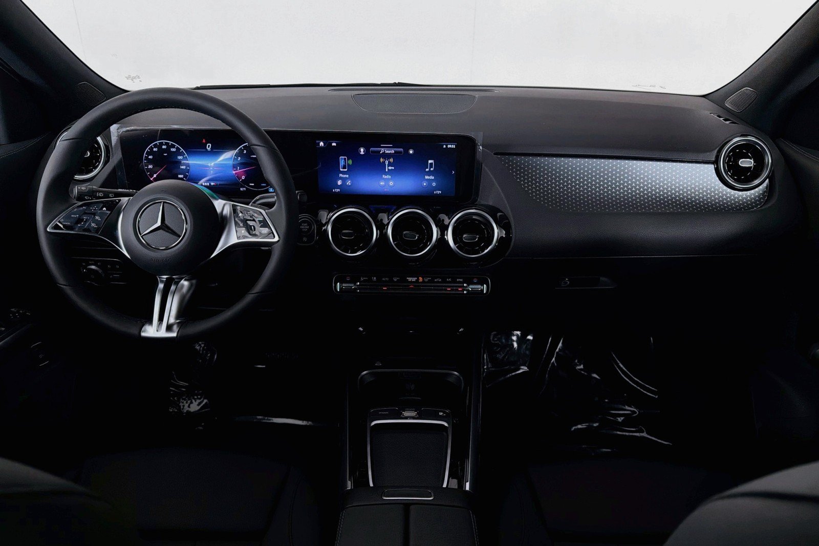New 2026 Mercedes-Benz GLA 250 image 4