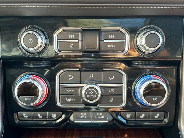 Certified 2024 GMC Yukon Denali Ultimate AWD/4WD image 37
