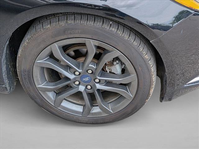 Used 2018 Ford Fusion SE w/ Equipment Group 601A FWD image 8