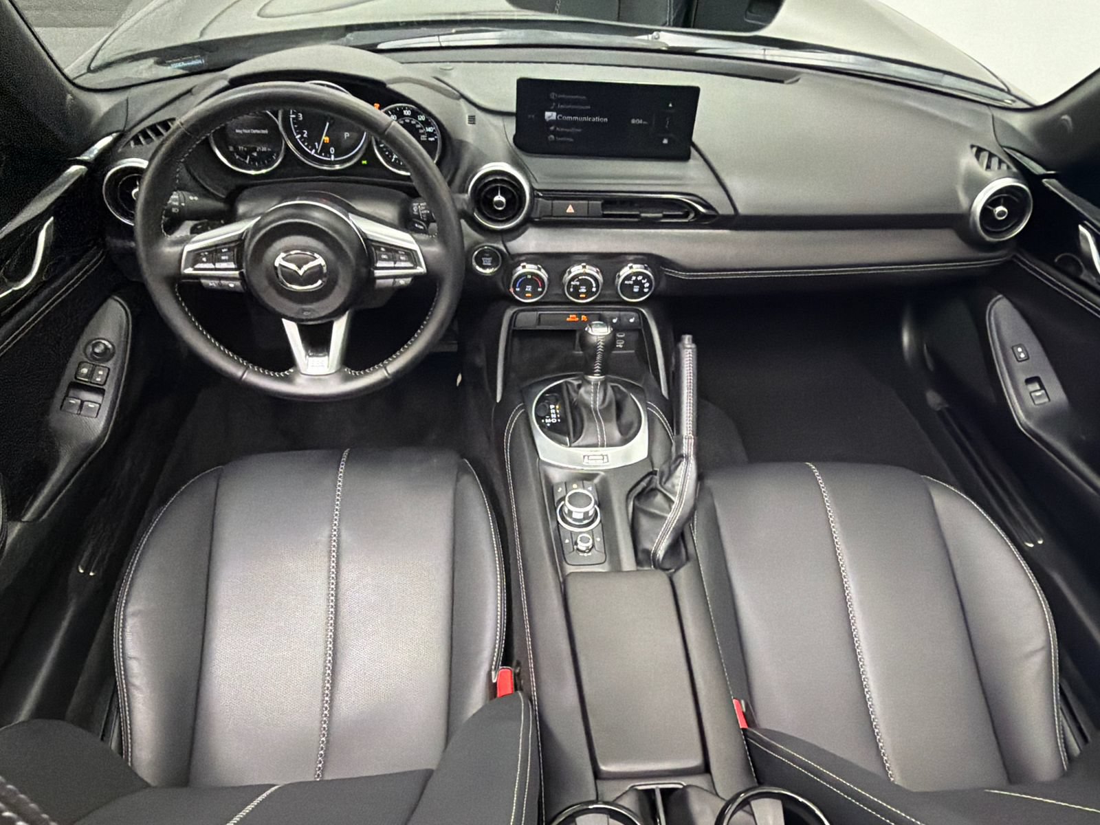 Certified 2025 MAZDA MX-5 Miata Grand Touring w/ Weather Package RWD image 17
