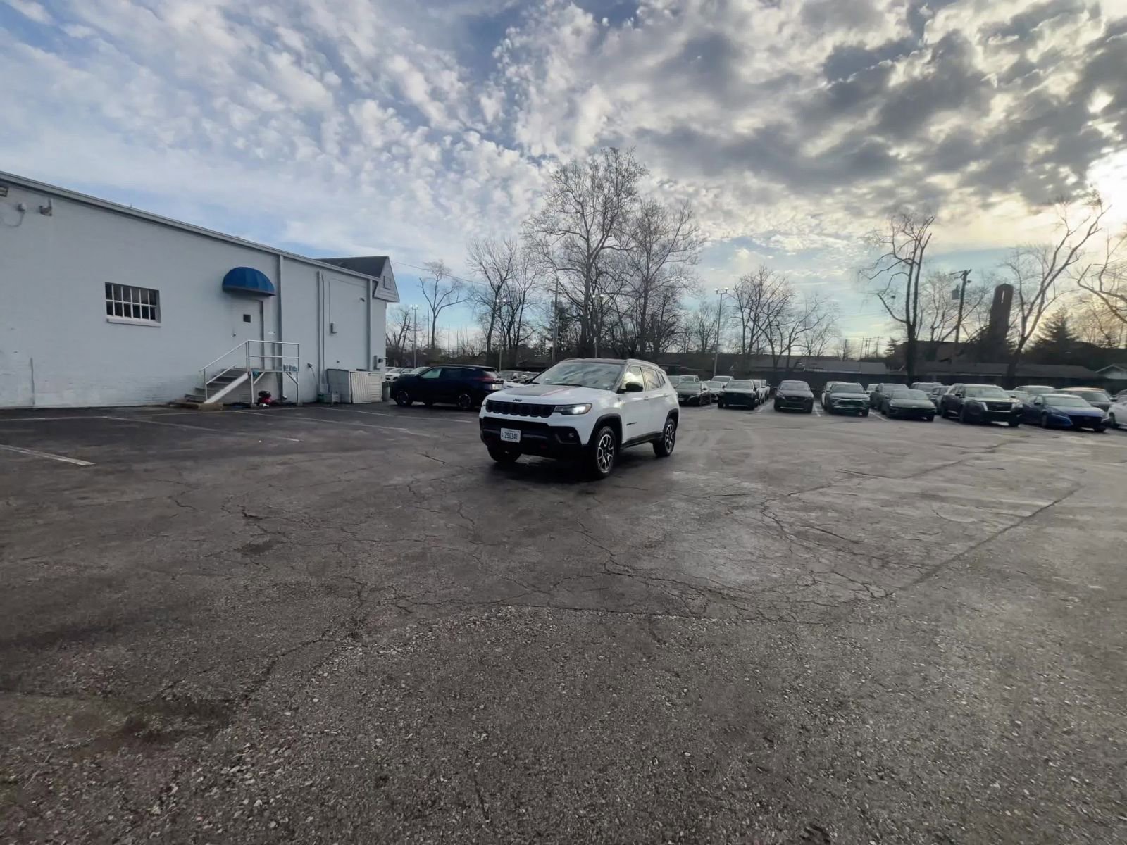 Used 2025 Jeep Compass Trailhawk image 12