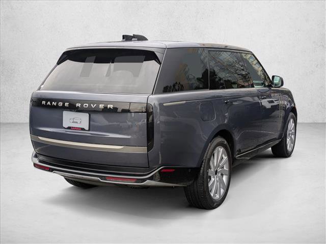 New 2026 Land Rover Range Rover Long Wheelbase SE video 2