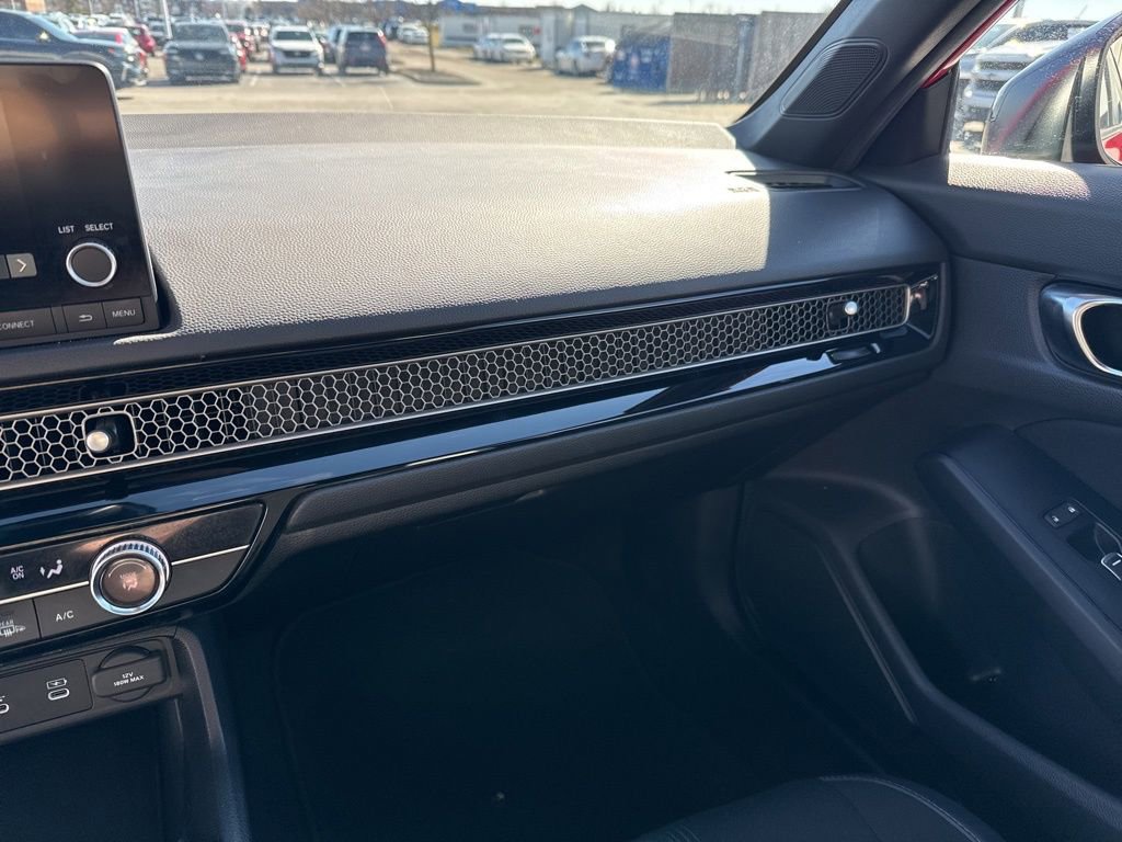 Used 2025 Honda Civic Sport image 25