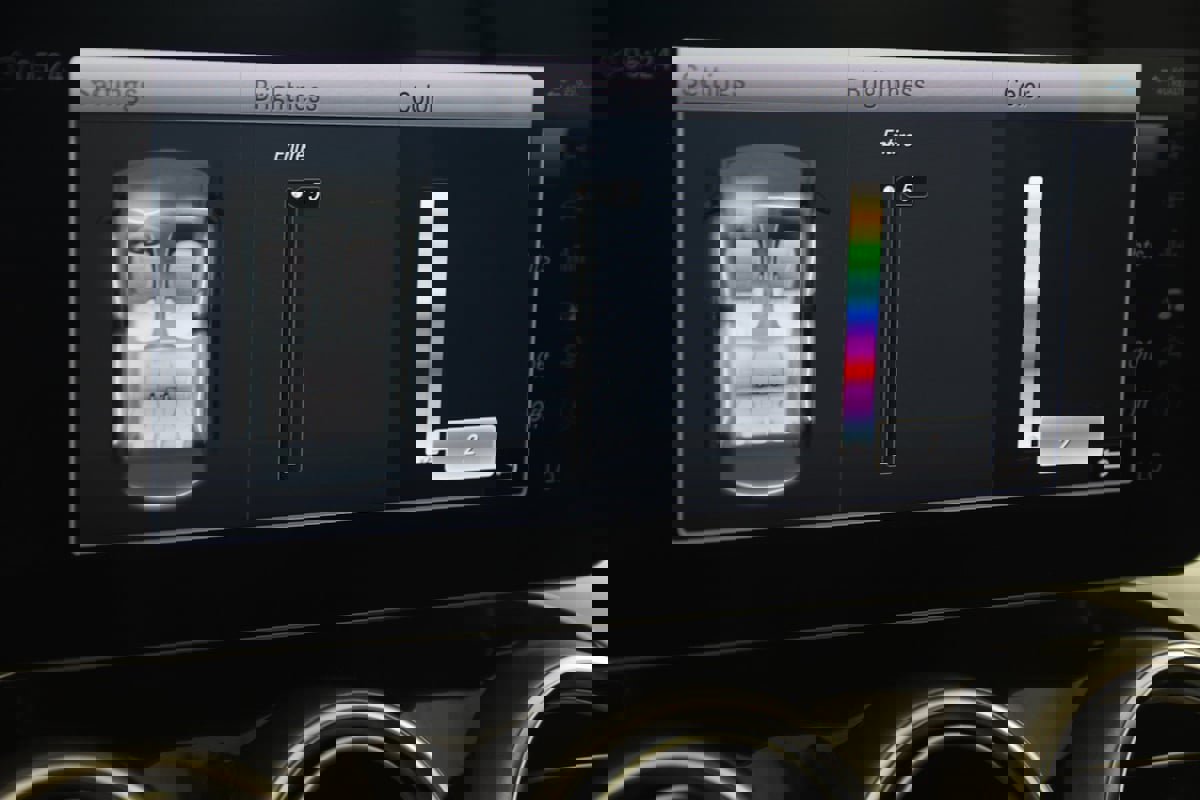 Used 2021 Mercedes-Benz C 300 4MATIC Cabriolet image 53