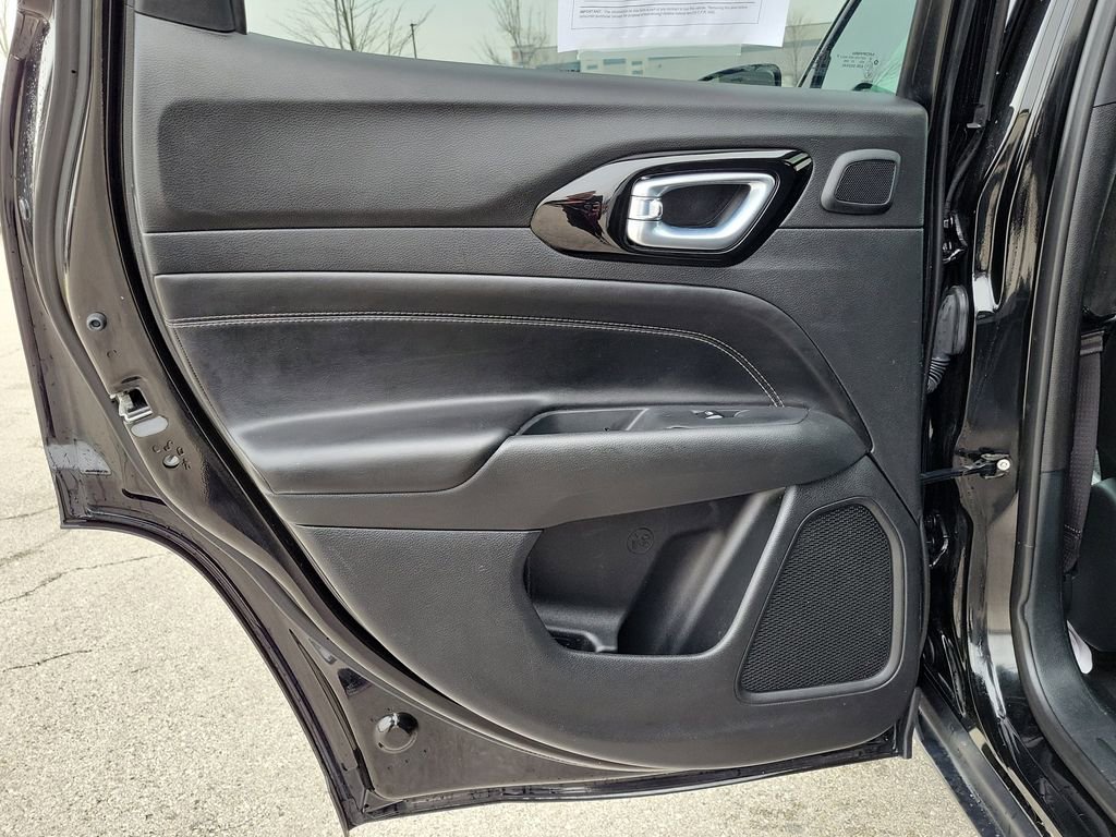 Used 2023 Jeep Compass Altitude w/ Sun and Sound Group image 11