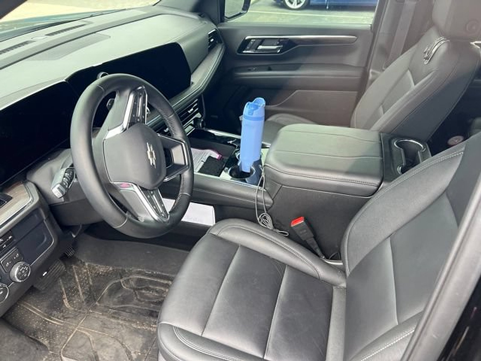 Used 2026 Chevrolet Tahoe Z71 w/ Comfort Package AWD/4WD image 7
