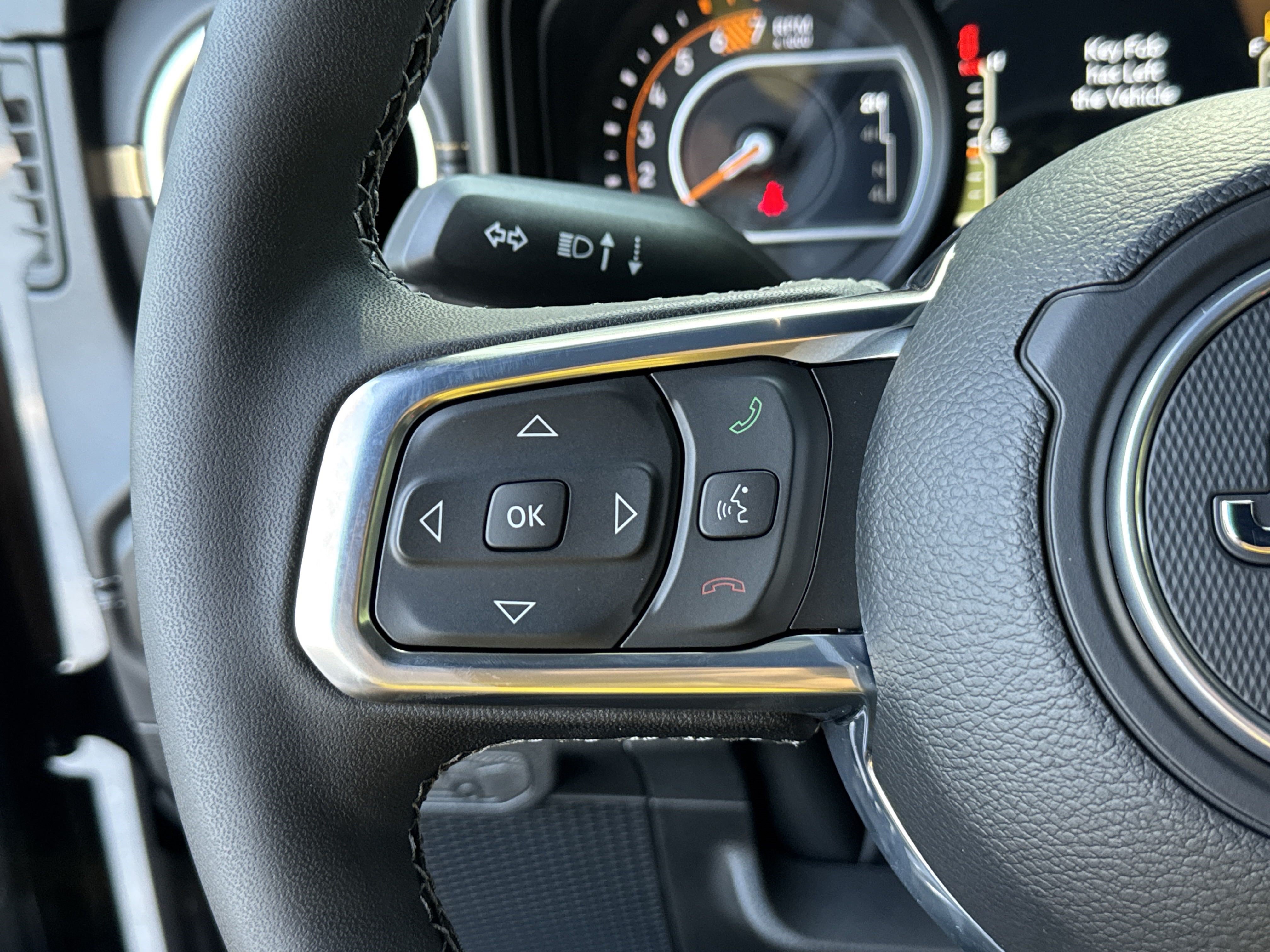 New 2025 Jeep Wrangler Unlimited Sahara AWD/4WD image 29