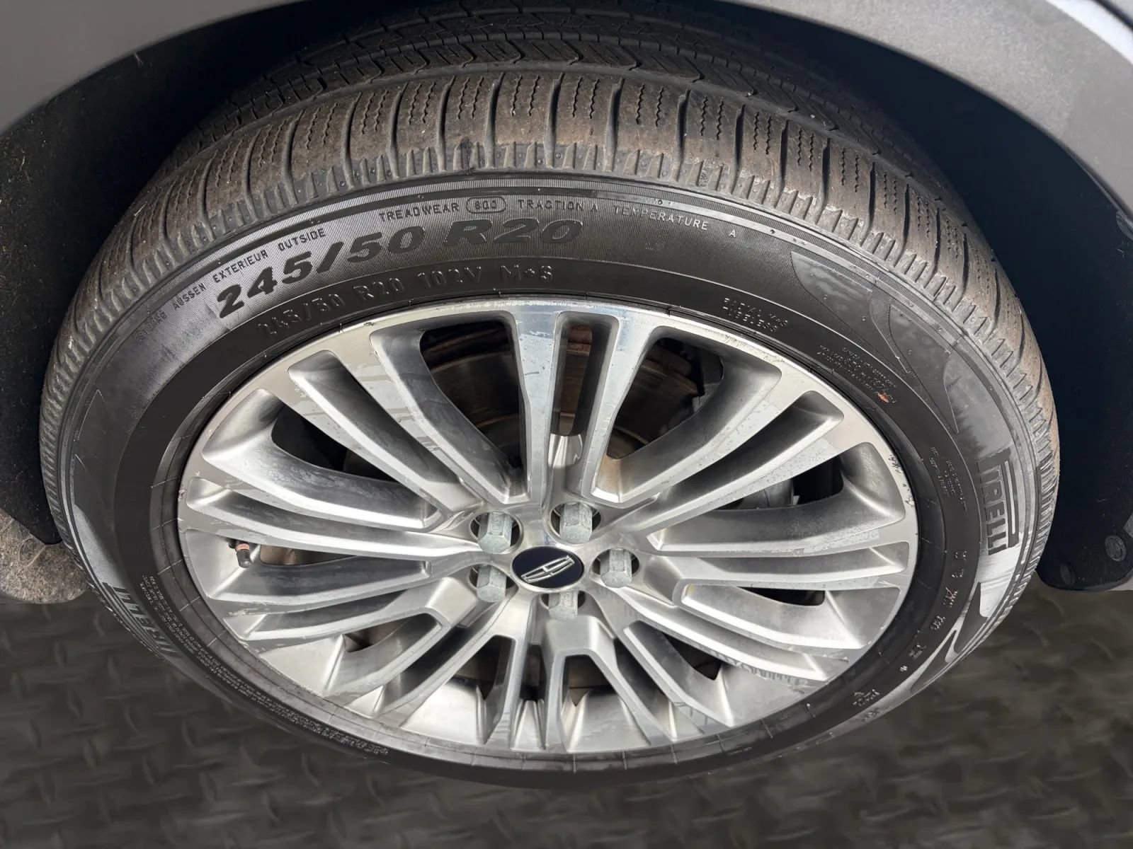 Used 2018 Lincoln MKX Reserve AWD/4WD image 39