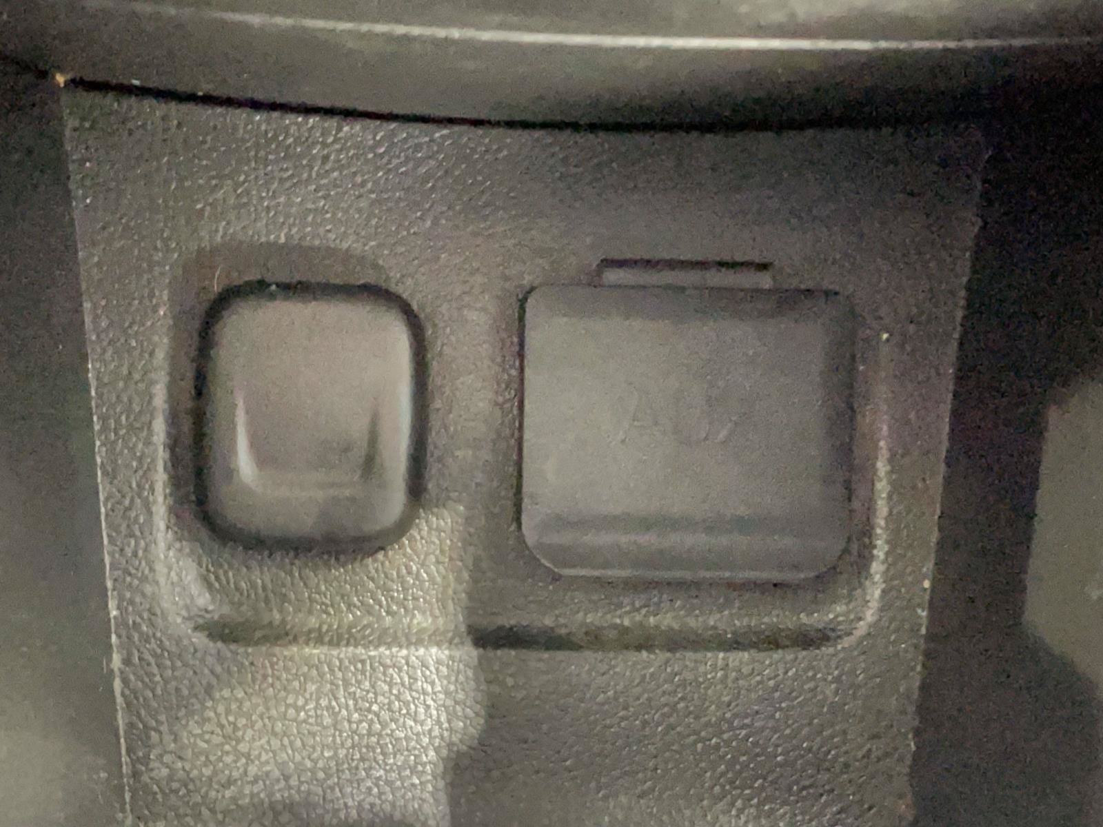 Used 2015 Buick Encore Convenience FWD image 27