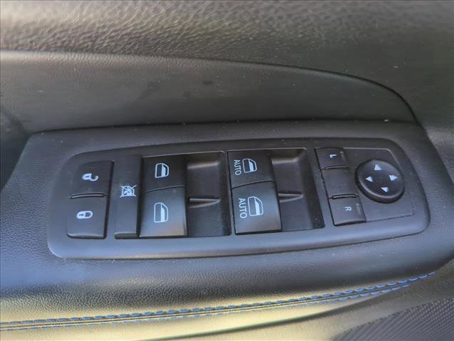 Used 2019 Jeep Grand Cherokee Laredo image 29