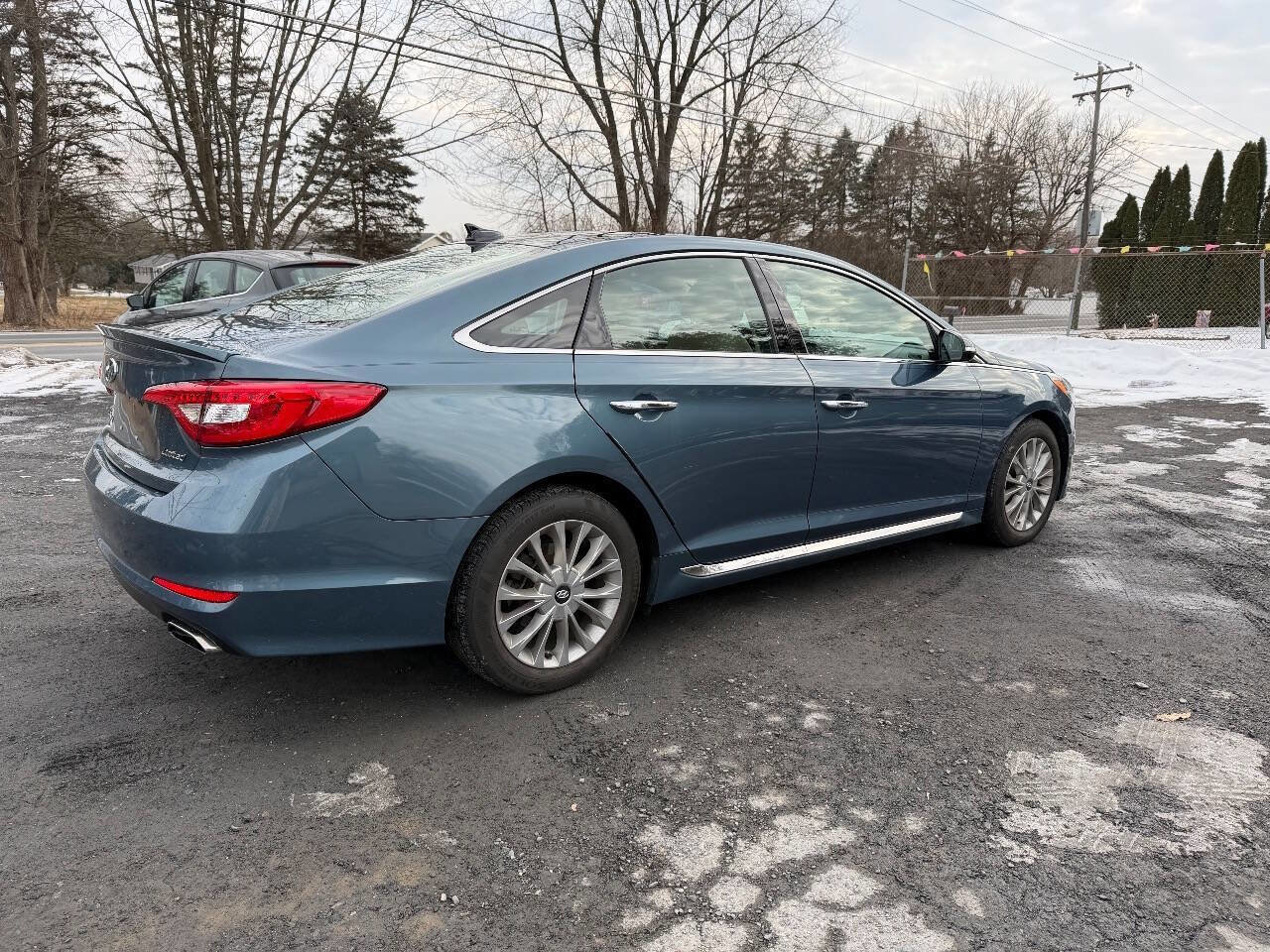 Used 2015 Hyundai Sonata Limited w/ Option Group 05 image 4