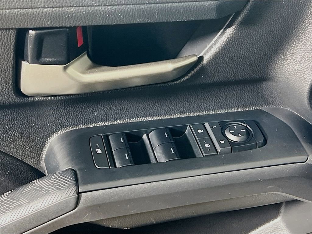 Certified 2024 Toyota Tacoma TRD Off-Road image 17