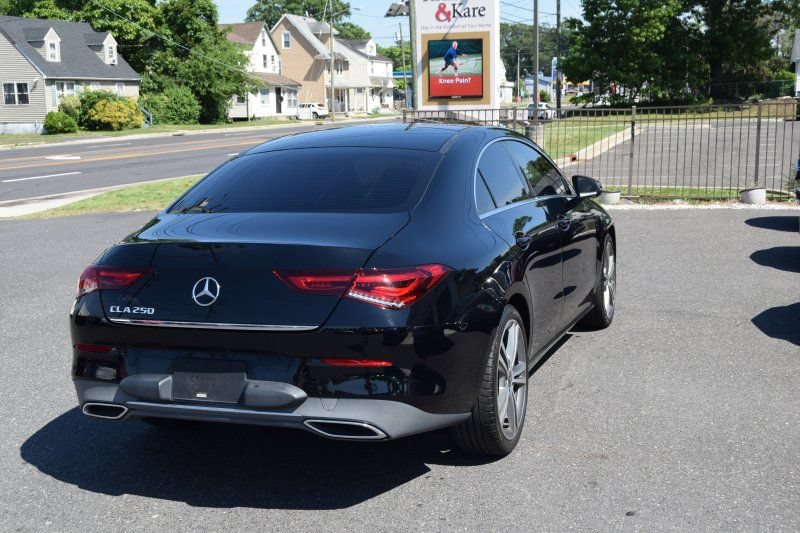 Used 2020 Mercedes-Benz CLA 250 image 12