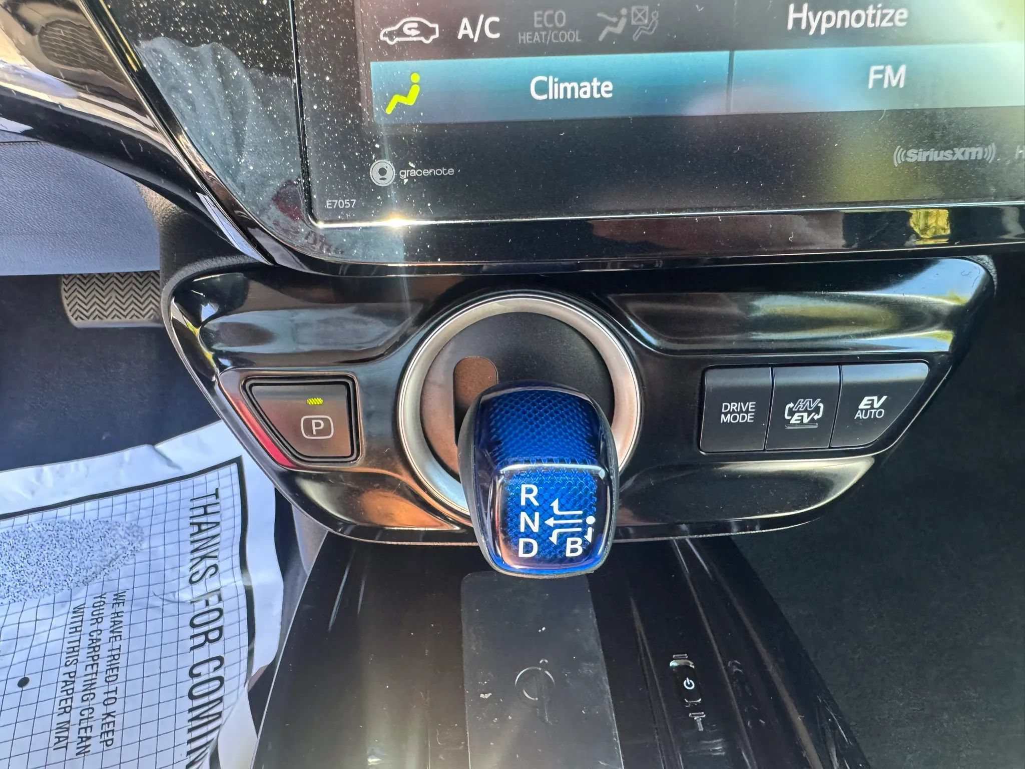 Used 2021 Toyota Prius Prime XLE w/ Carpet Mat Package (TMS) FWD image 16