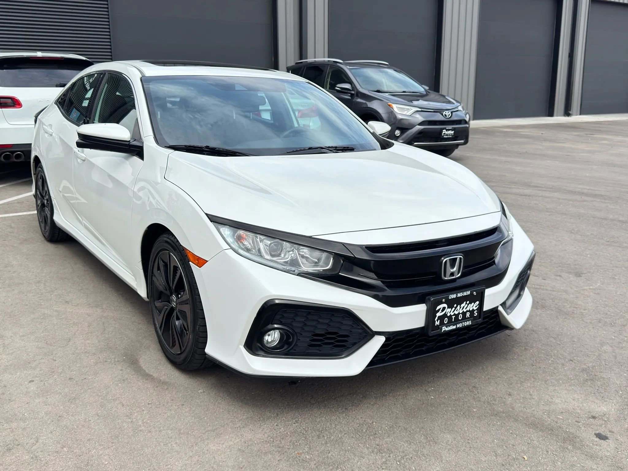 Used 2019 Honda Civic EX image 2
