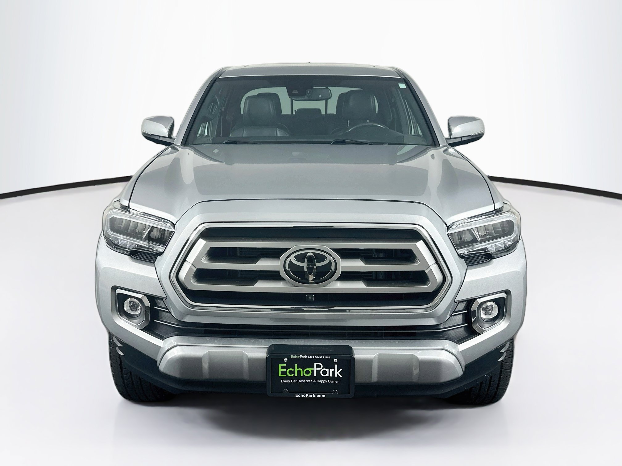 Used 2022 Toyota Tacoma Limited AWD/4WD image 2