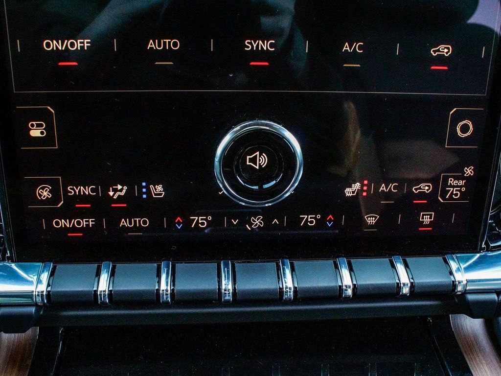 Used 2025 GMC Yukon Denali image 25