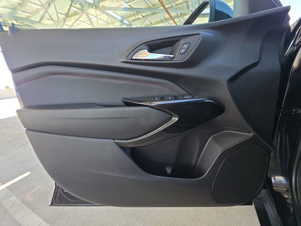 Used 2024 Chevrolet Trax RS w/ Driver Confidence Package image 23