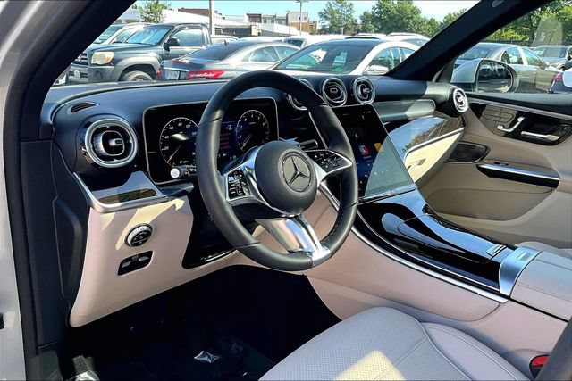Used 2026 Mercedes-Benz GLC 300 4MATIC image 14