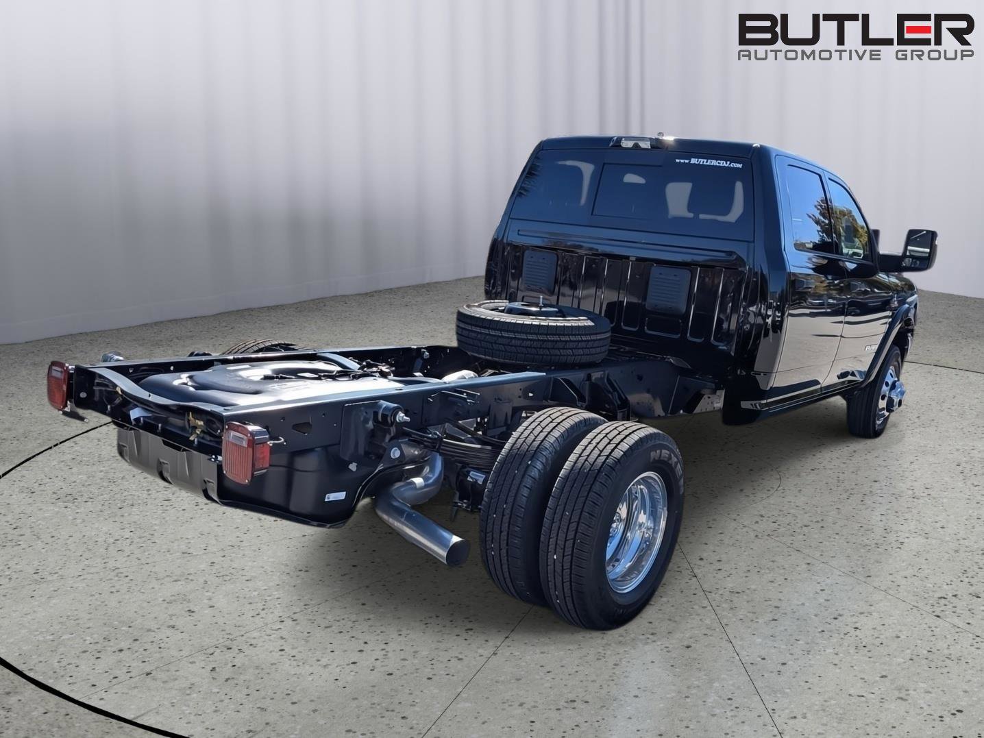 New 2026 RAM 3500 Big Horn AWD/4WD image 6
