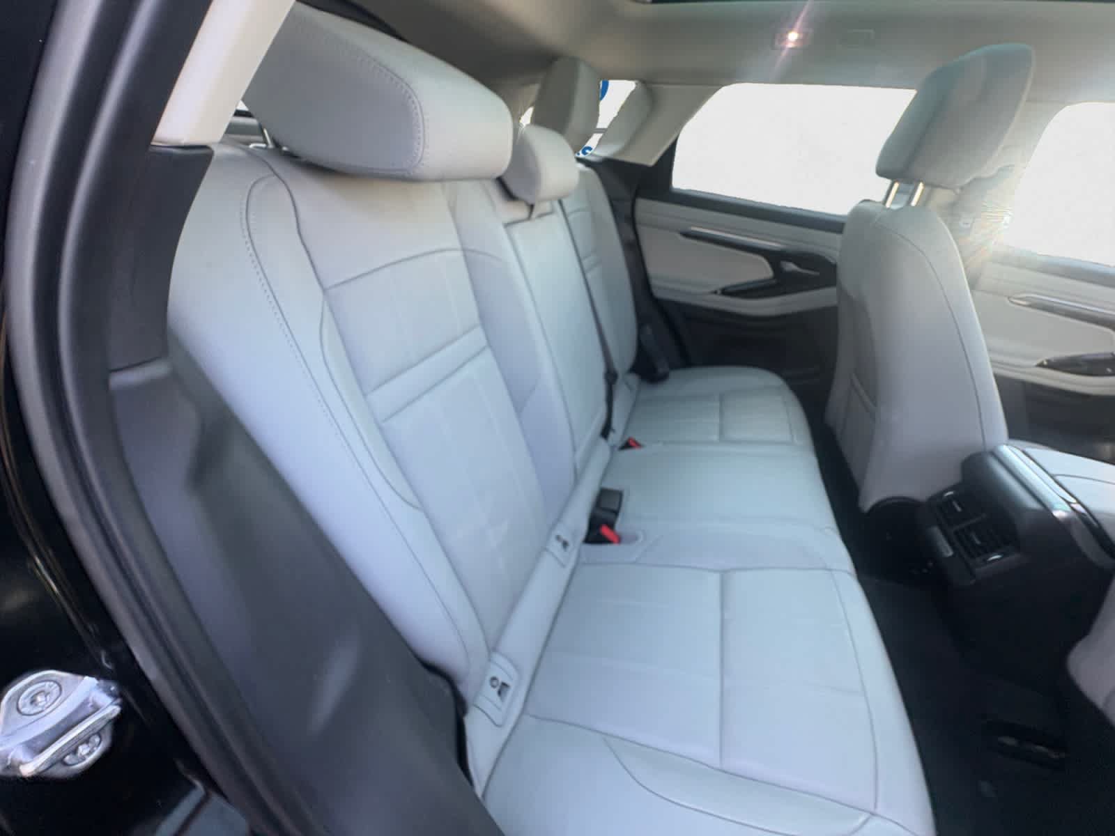 Used 2020 Land Rover Range Rover Evoque S AWD/4WD image 23