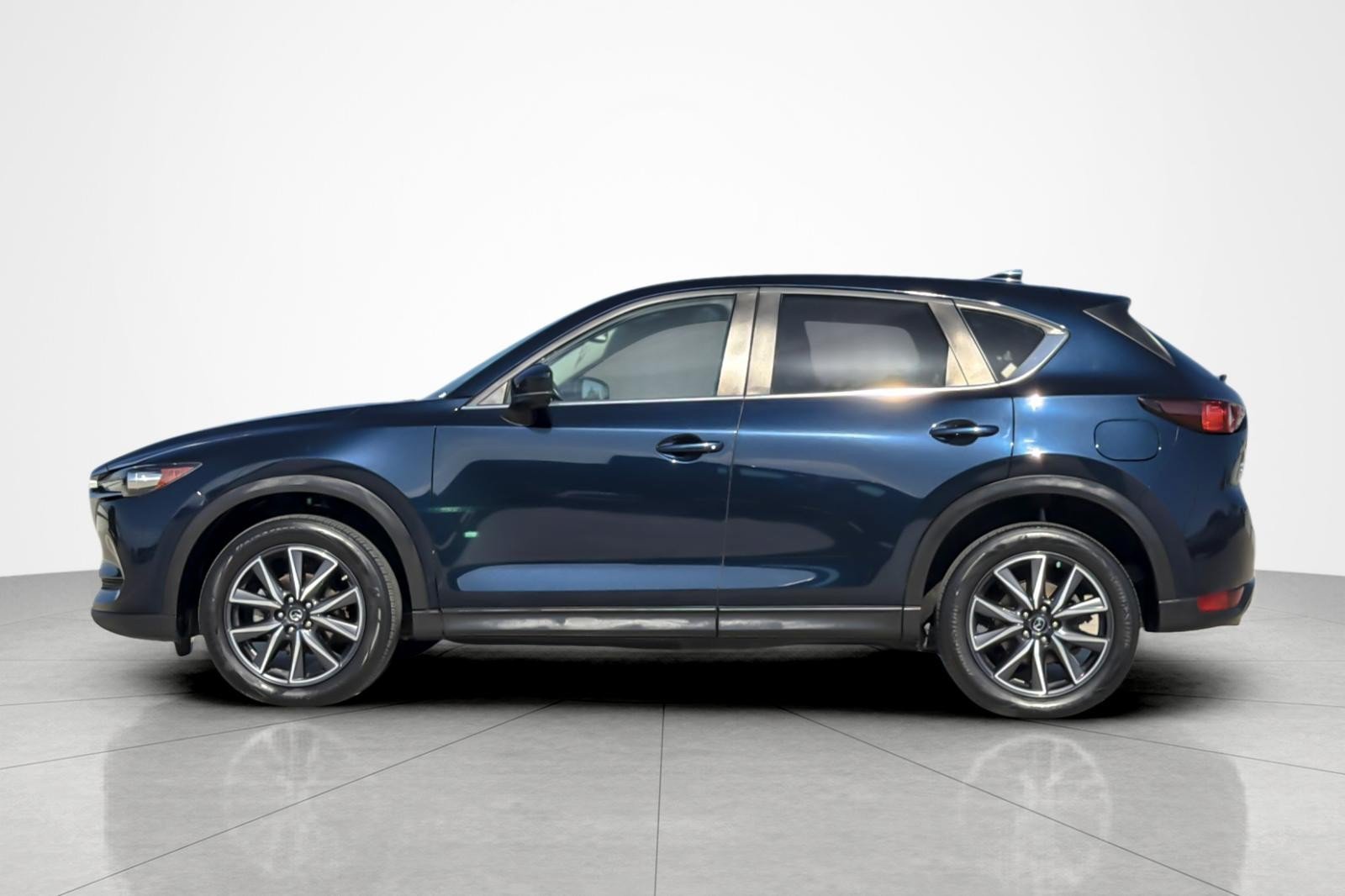 Used 2018 MAZDA CX-5 Touring w/ Preferred Equipment Package AWD/4WD video 2