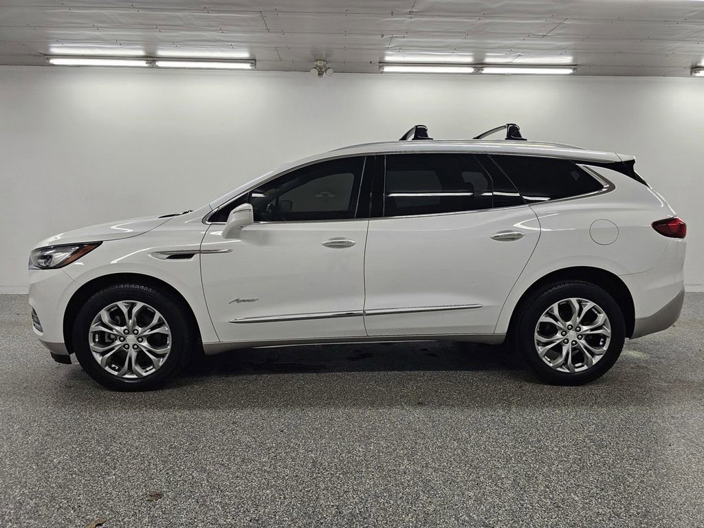 Used 2019 Buick Enclave Avenir w/ Avenir Technology Package AWD/4WD image 9