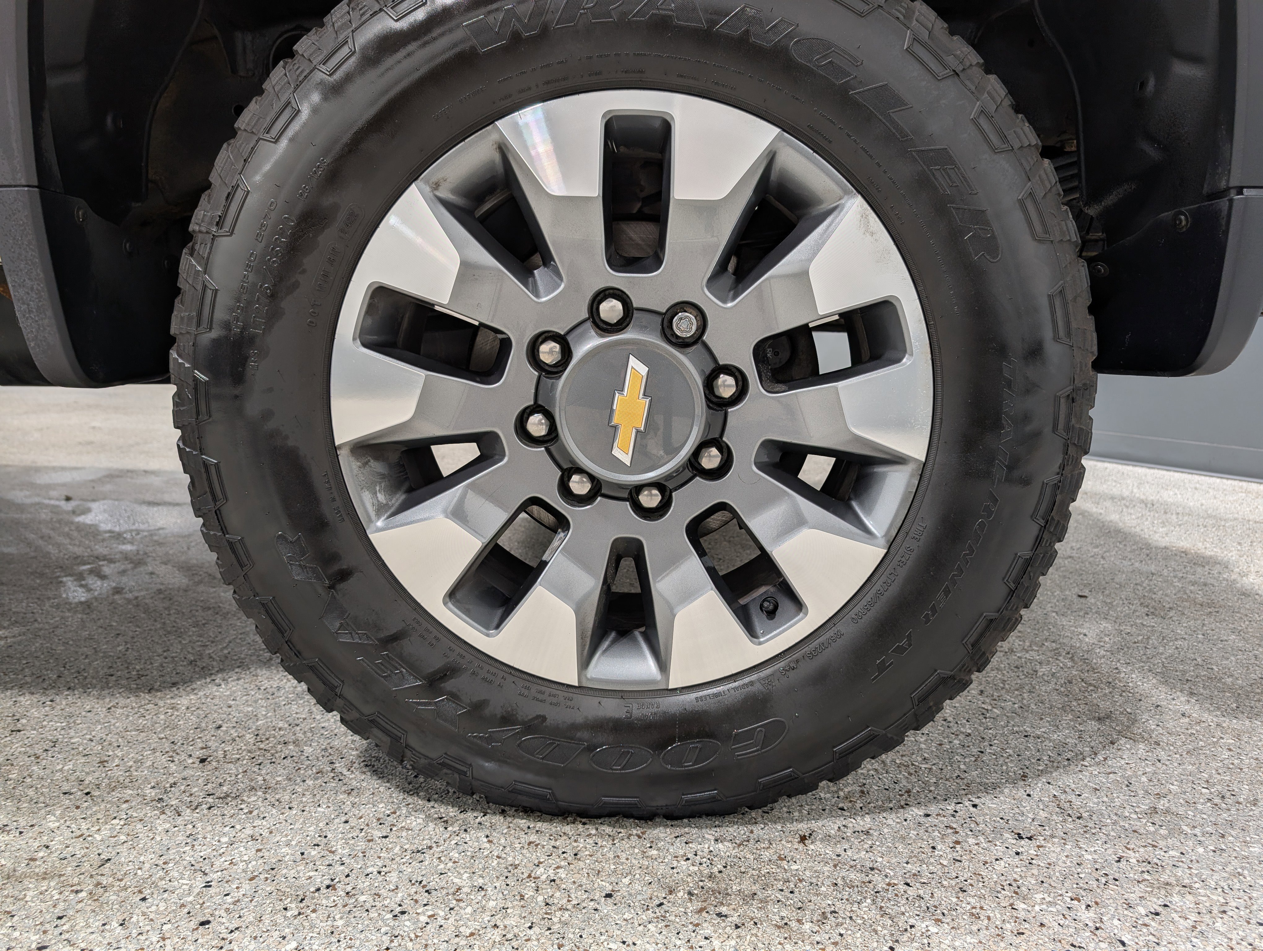 Used 2022 Chevrolet Silverado 2500 Custom image 12