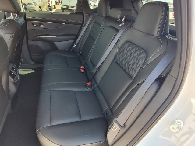 New 2026 Nissan Murano Platinum w/ Cargo Package AWD/4WD image 10