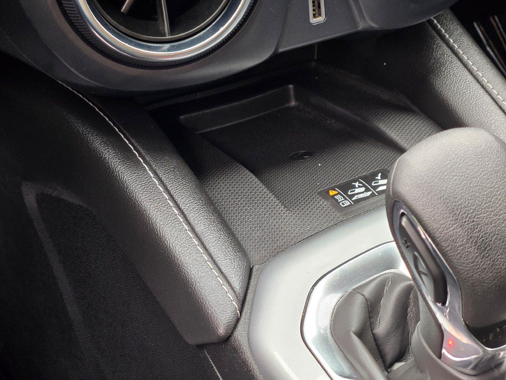 Certified 2023 Chevrolet Blazer LT w/ Convenience Package FWD image 28