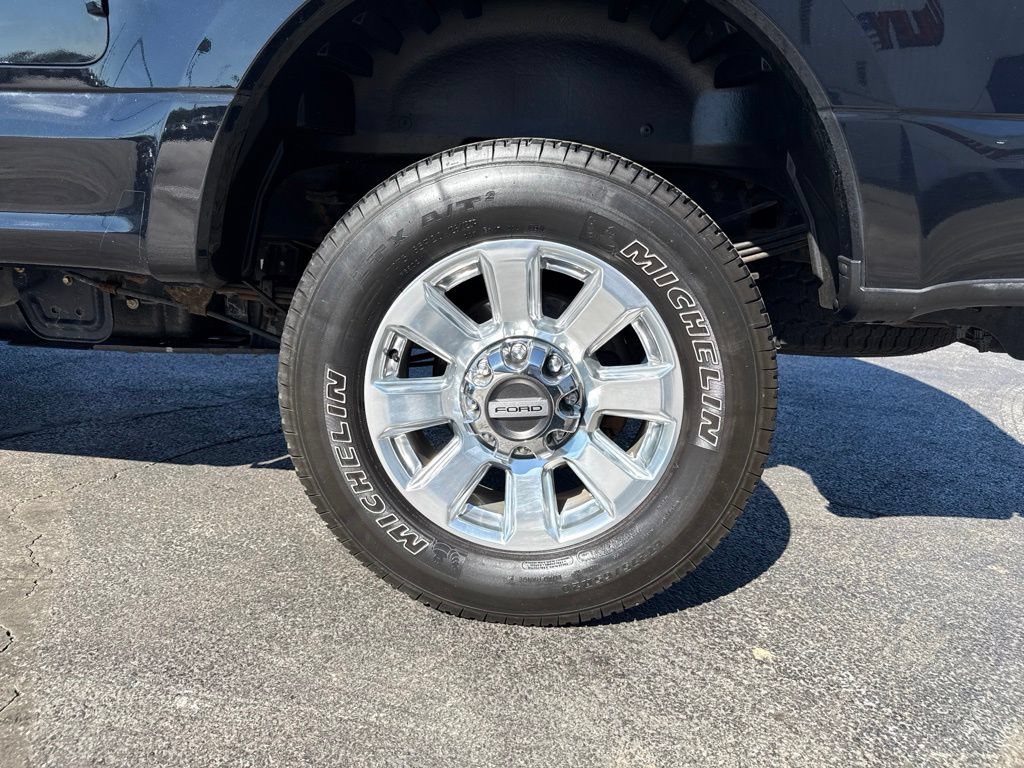 Used 2020 Ford F350 Platinum w/ FX4 Off-Road Package AWD/4WD image 46