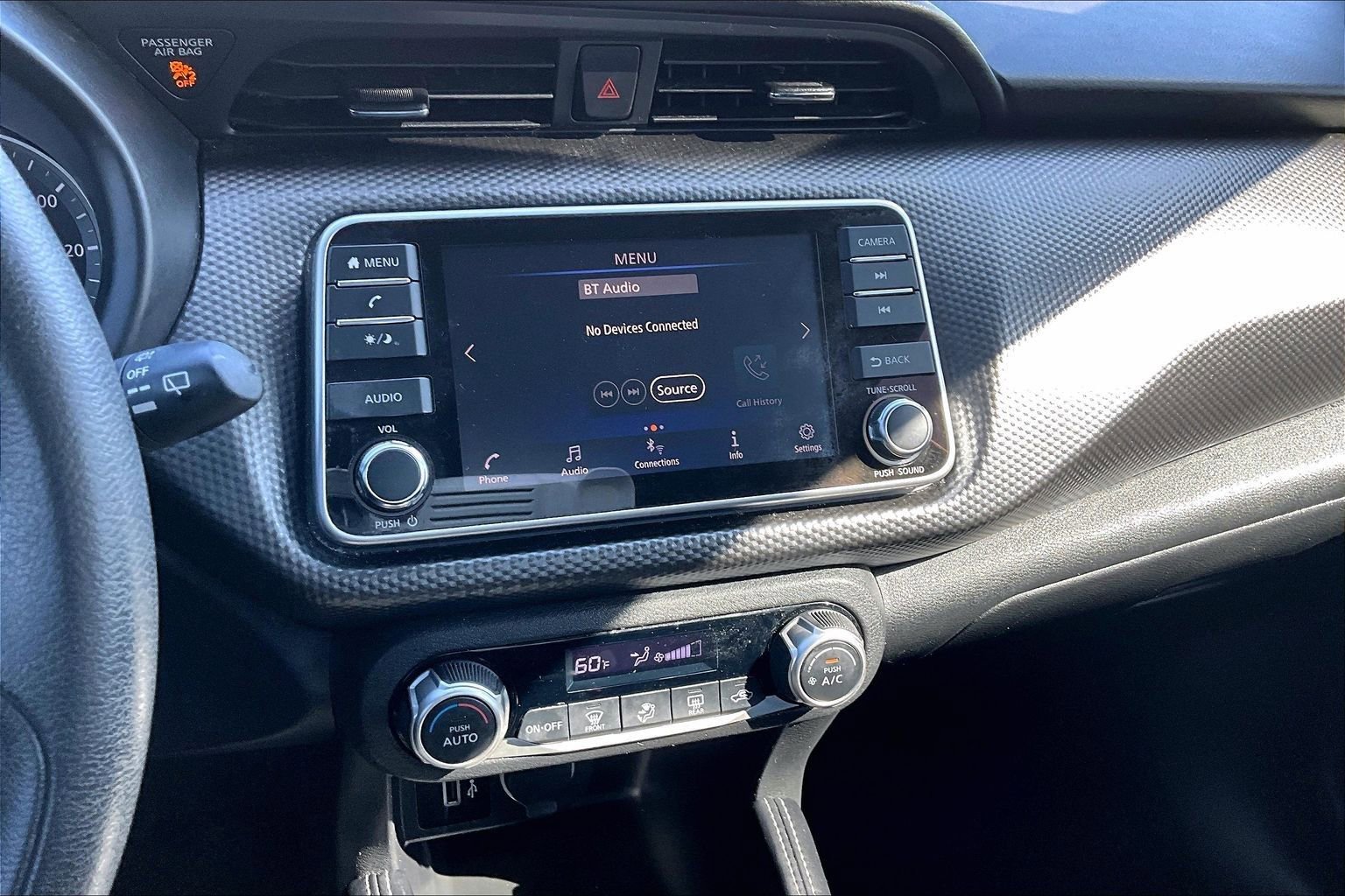 Used 2020 Nissan Kicks SV image 9