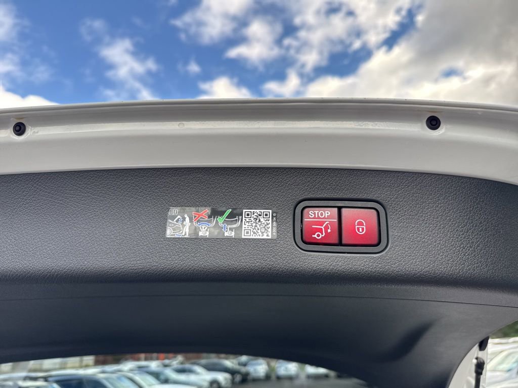 New 2026 Mercedes-Benz GLC 300 4MATIC image 29