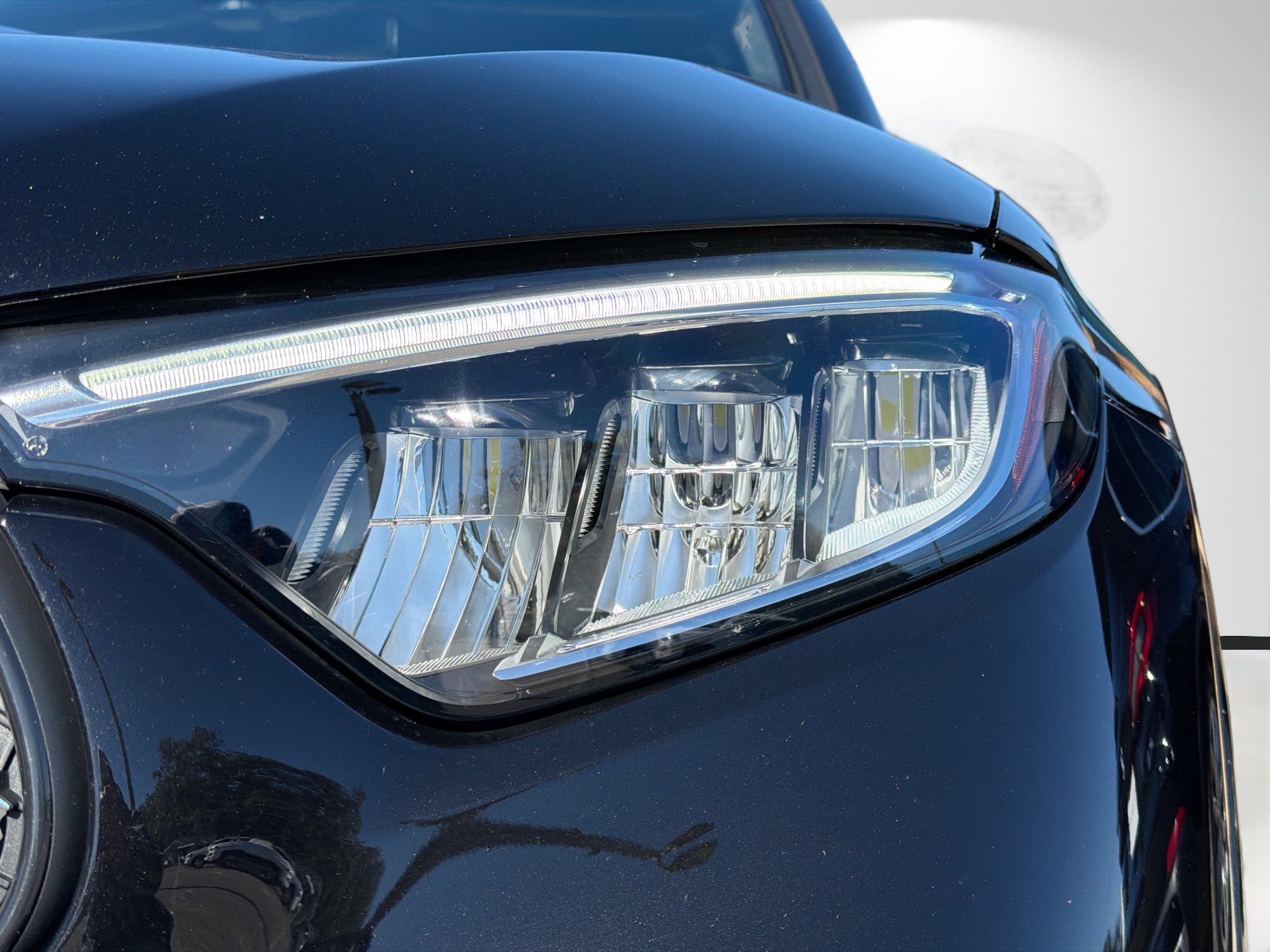 Used 2024 Mercedes-Benz GLC 300 4MATIC image 9