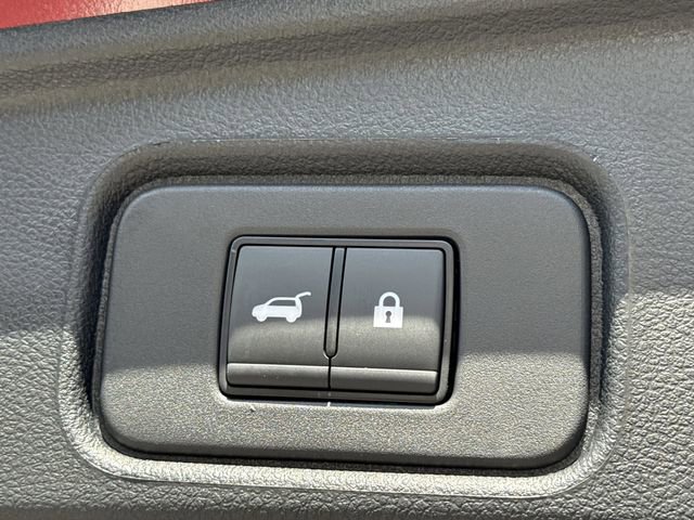 New 2026 Nissan Pathfinder SV w/ Cargo Package FWD image 18