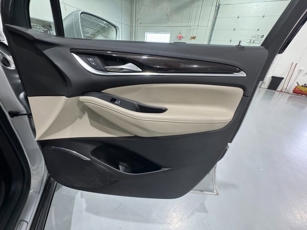 Used 2019 Buick Enclave Essence image 44