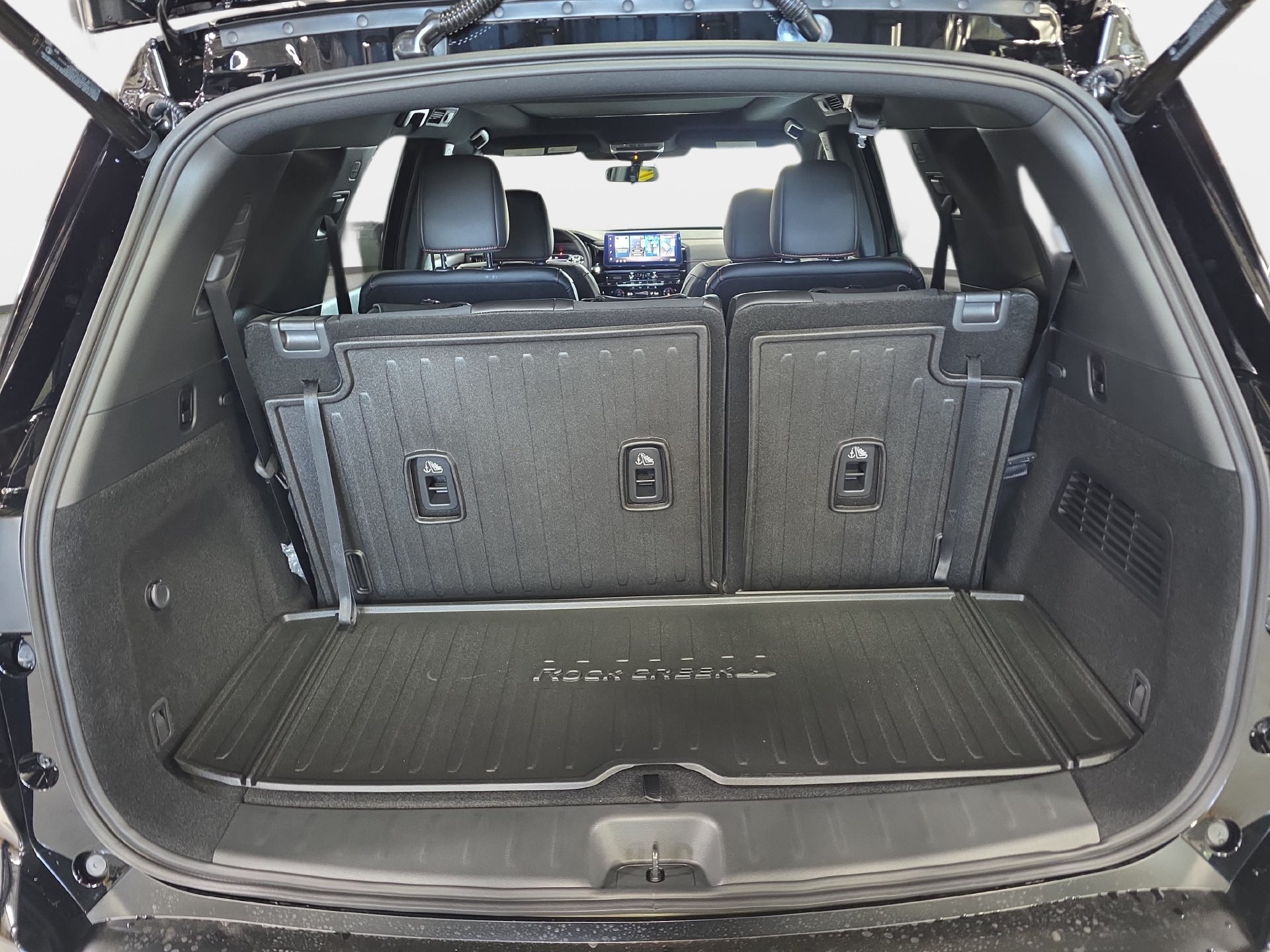 New 2026 Nissan Pathfinder Rock Creek w/ Rock Creek Premium Package AWD/4WD image 12