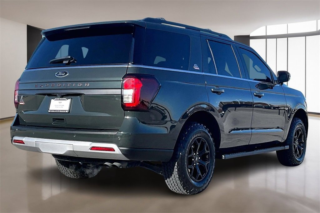 Used 2022 Ford Expedition Timberline image 2